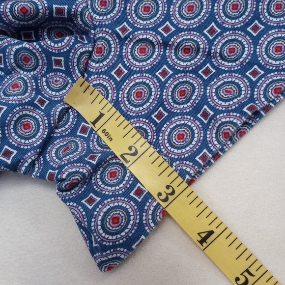 J. Crew Factory Blue Medallion Shorts, size 4 - Picture 10 of 11